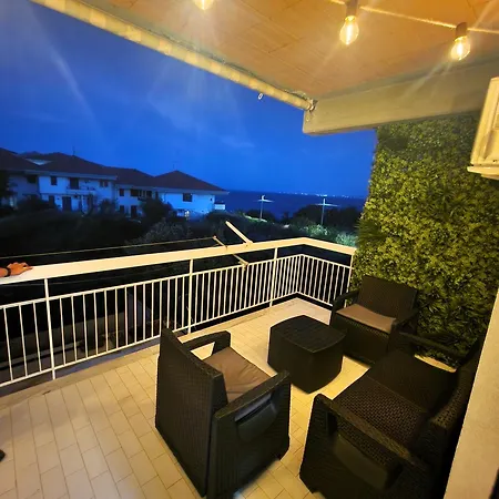 Apartment Akis, Terrazza Sul Mare